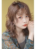 ふんわり　ハイトーンゆる巻きスタイル　