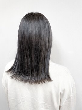 トップヘアー 中庄店(TOP HAIR fuapua) ダークグレー×ダブルカラー