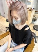 ホワイトベージュ　ハイトーンボブ　ケアブリーチ