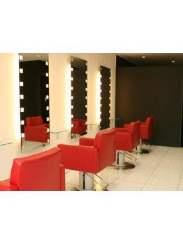 ずっと通い続けたくなる居心地の良さと満足度◎こだわりの空間で、一人一人にしっかりと向き合います＊