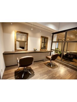 【営業時間＊9:00-22:00】毎日、忙しいあなたも予定の合間にもっと美しく！お仕事帰りでもお気軽にどうぞ！