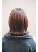 切りっぱなしボブ外ハネココアブラウンミディ
