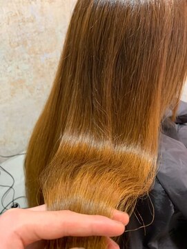 ロアゾブルーミュージアム(L'oiseau Bleu museum) 毎朝3分でまとまる髪質改善縮毛矯正