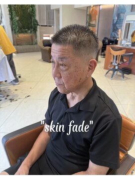 ラドンナ アデッソ(LA.DONNA addesso) 短髪スキンフェード