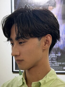 カウンター(COUNTER) メンズセンターパート/フェザーパーマ 【平日 ￥11500～】