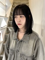 ヨーク(YOKE)&nbsp;【YOKE】ブルーブラックレイヤーミディアム顔周り前髪髪質改善