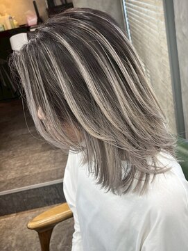 アポロ 横浜駅店(apollo) xバレイヤージュ/ホワイトグレージュ/レイヤーカット