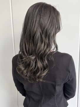 ブリーチカラー　透明感　グレージュカラー