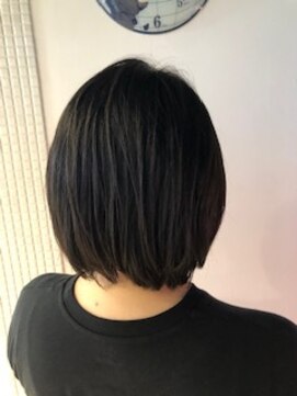 スタジオ アルファプラス 日暮里店(studio α+) 小顔補正立体カット『ステップボーンカット』