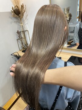 ヴィンスジオ 岐阜駅南(vince gio) ブラウン/ツヤ/ブリーチ2回/8トーン/髪質改善