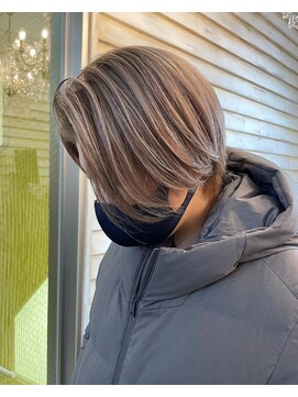 タオ 河原町(Tao) ショートグレー