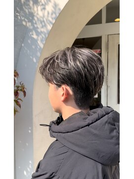 カルム(calme) センターパート/ブラック×ホワイトメッシュ