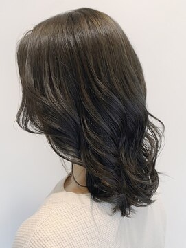 ラディカ(Ladica) 渋谷駅/透明感カラー/白髪染め/リタッチカラー/白髪ぼかし