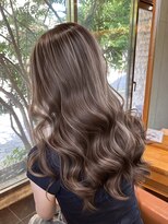 ヴォアソルヂェガーデン(Voasorte GARDEN)&nbsp;【VoasorteGARDEN】ハイライトグレージュ！！