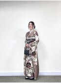 モカカラー振袖で大人可愛く