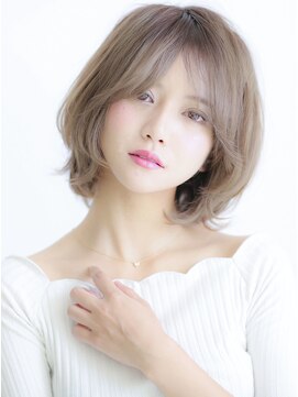 デイズ(days) 甘い透け感アッシュベージュカラー/大人レイヤーショート