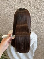 ベルフェミンミエル&nbsp;梅雨時期にオススメツヤ感たっぷりストレート