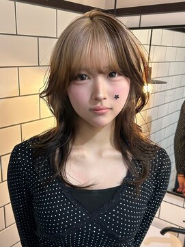 ベレーザ 渋谷(BELEZA) 19005_金髪黒髪ワンレンハッシュカットヨシンモリルーツカラー