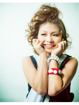 オーバーキャプテンネイキッド(OVER CAPTAIN NAKED) ポップンアシメ（ボブ　スタイル）