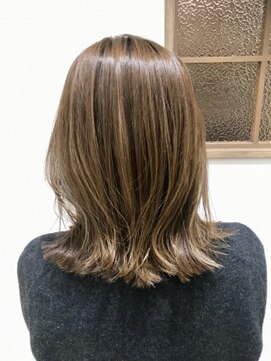 クアトログランシュ ひたちなか店(QUATRO×GranCieux) ☆ミディアム外ハネスタイル☆