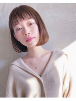 オフィスでも好感度の高い清潔感のあるシンプルボブ《小顔》