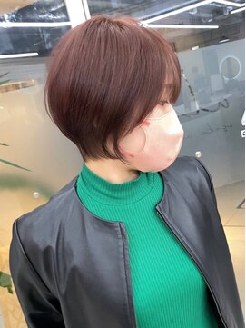 アロ 大阪梅田(alo) 【松本 聖】大人可愛いインナーカラーショート《大阪梅田》