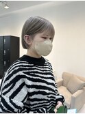 ハイトーングレージュ