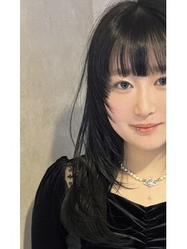 メルバイグラフ 梅田(mel by GRAFF) 可愛くなりすぎない大人顔まわりレイヤーカット