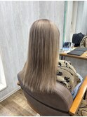 ハイトーンミルクティーベージュ
