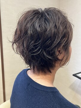 トモ(tomo.) ゆるふわパーマ