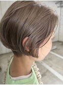 ミルクティーカラー大人のショートボブ