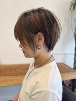 ビューエヒメ(VIEW EHIME)&nbsp;小顔カットショートボブ大人可愛いアッシュオリーブ