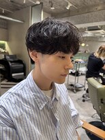 ゼスト リル 新宿(ZEST lill)&nbsp;シャドウパーマ くせ毛風 新宿 塩澤太一