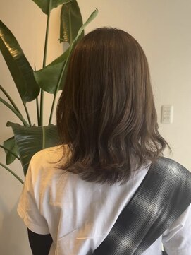美容室 アイディー i-dee ブリーチなし透明感オリーブベージュ