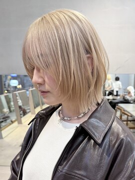 サンク 原宿 表参道(cinq) ヘーゼルベージュピンクベージュハッシュカットレイヤーボブ韓国