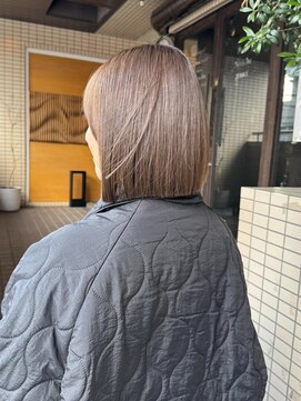 サロン シー(salon sea) salonsea 奥村 柔らかベージュボブ