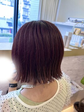 オー(eau) 切りっぱなしボブ×ボルドーカラー