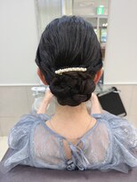 オフ(off)&nbsp;上品シニヨン|お呼ばれ|結婚式|イベント|推し活|ヘアセット