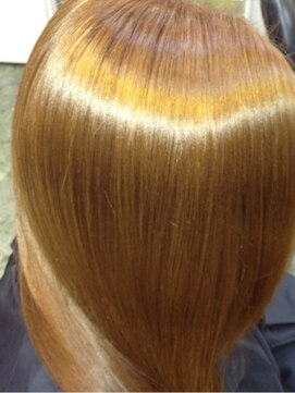 ヘアーリストレート(Hair Restraight) 理想のツヤと手触り!!AI縮毛矯正