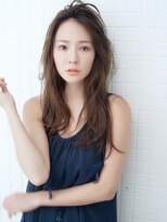 センターパートで　大人シルエットに☆  ビーナスケア
