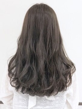 クアトロ グランシュ 川崎店(QUATRO × GranCieux) スチールグレージュ