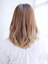 ヘアメイク ナル(hair make nalu)&nbsp;ミックスカールのミディアムスタイル