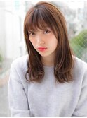 シースルーバング 大人かわいい 小顔