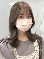 ラブクロムトーキョー オモテサンドウ(LOVECHROME OMOTESANDO)&nbsp;外ハネくびれミディ☆メルティカラーミントベージュ☆韓国風ヘア