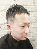 大人の束感ショートスタイル