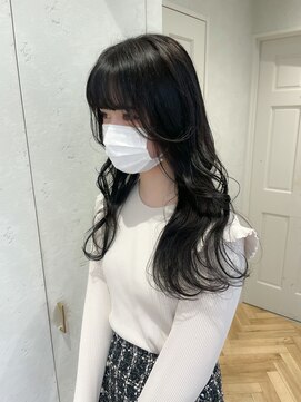 ロンドプランタン 恵比寿(Lond Printemps) 黒髪ロングレイヤーヘアのくびれ韓国ヘア