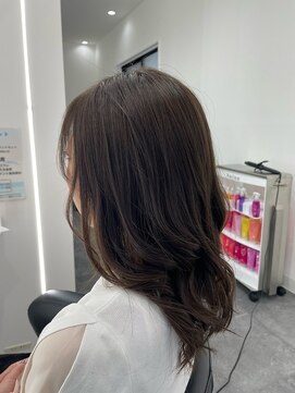 ブルージュ ヘアー(Brugge hair) 大人カラーアレンジ