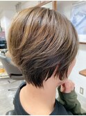 大人かわいいカット白髪ぼかし