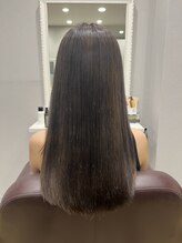 ポルク (Polku) 暗めのアッシュ系ツヤカラー