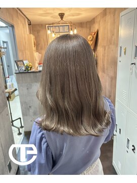 トゥーミー(to mee) ロイヤルミルクティーベージュ♪【新田】